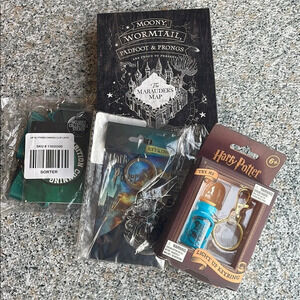 Harry Potter Marauder's Map and Keyring Set
